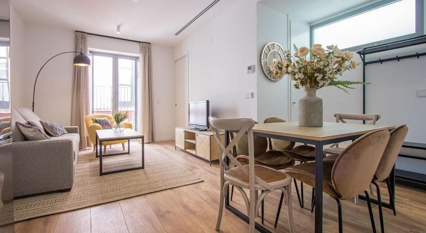 Armenta Deluxe Suite Apartment in Seville