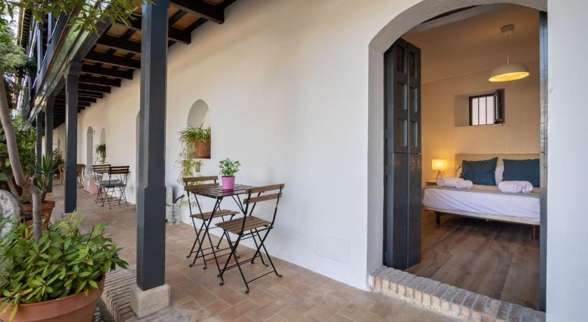 Corral Siglo XVI Apartment in Seville