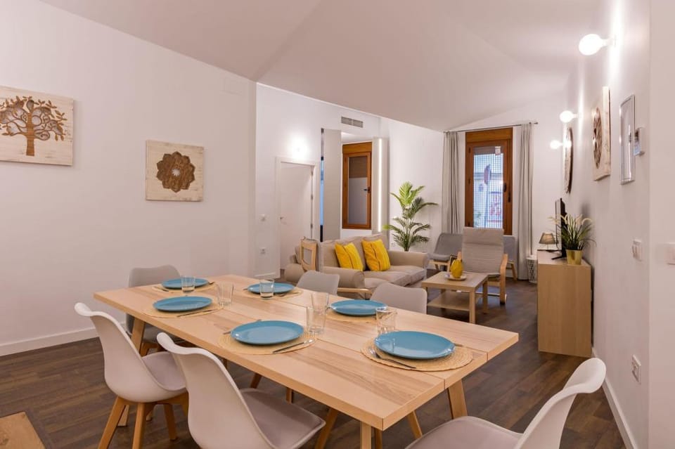 San Isidoro Central Deluxe Suite Apartment in Seville