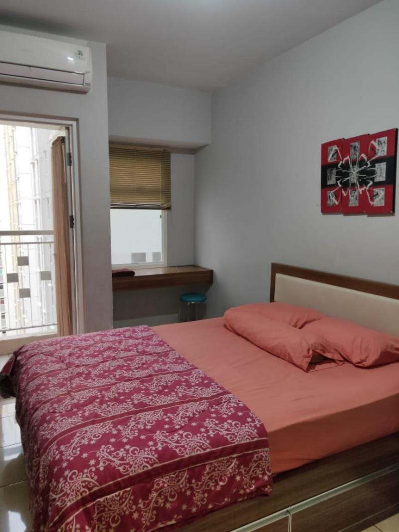Homey Studio MDN Furnish Springlake Summarecon CBD Apartment in West Java