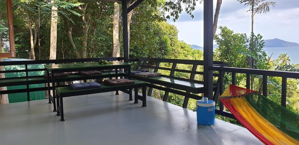 Jeroen's Jungle View - Top floor Apartment in Koh Chang Tai