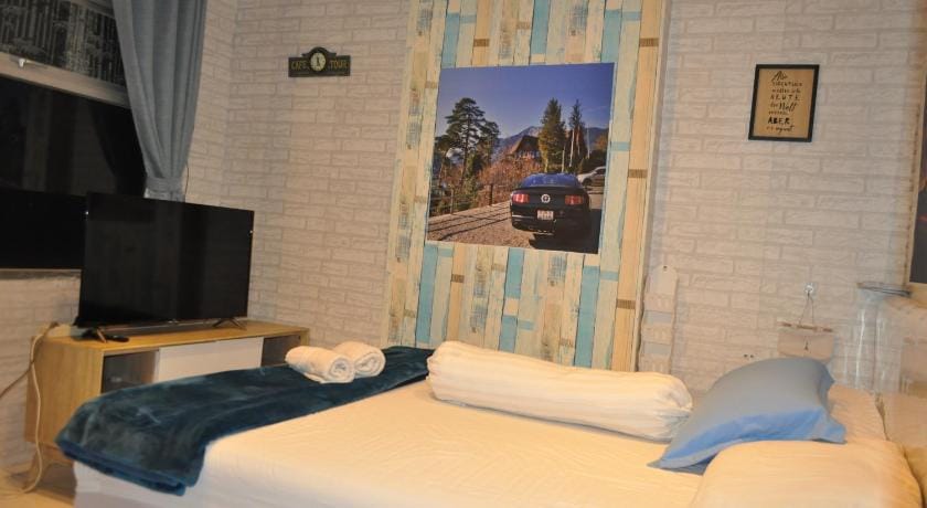 Bellevue MUSTANG Grand Asia Afrika Bandung Apartment in Bandung
