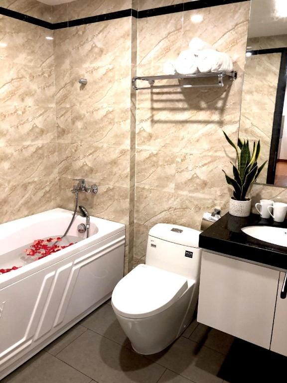 Grande city ( great serviced apartment) Apartment in Hanoi
