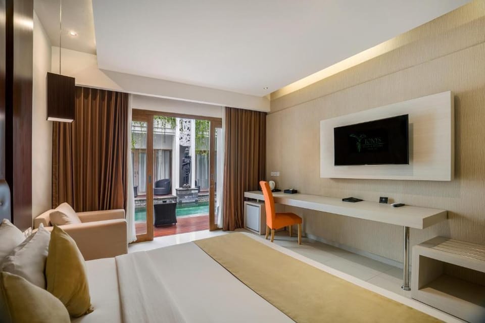 Romantic 1 BR Deluxe Pool Acces IR23A Vacation rental in North Kuta