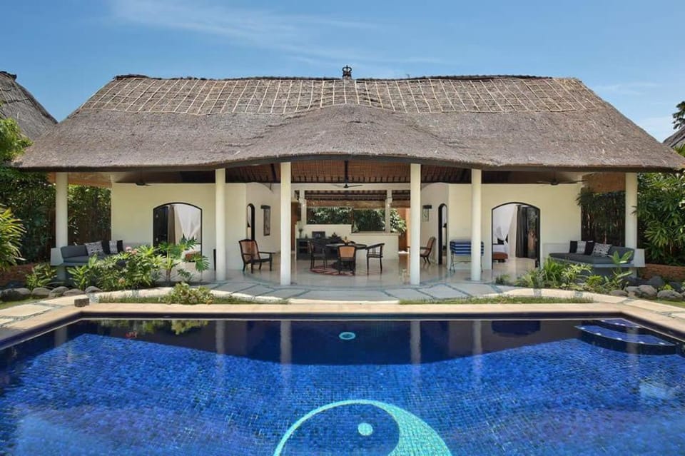 Two BR Villa with Private Pool-Breakfast#IPV Villa in Kuta