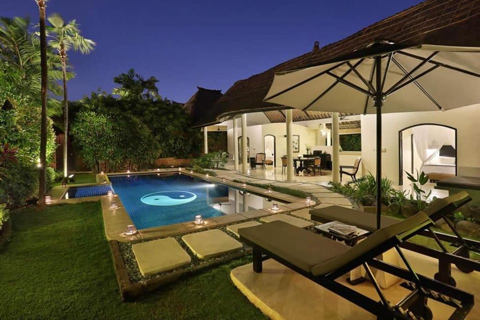 Three BR Villa with Private Pool-Breakfast#IPV Villa in Kuta