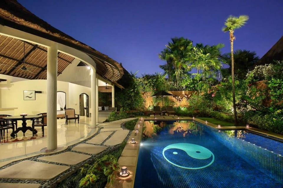 Three BR Villa with Private Pool-Breakfast#IPV Villa in Kuta