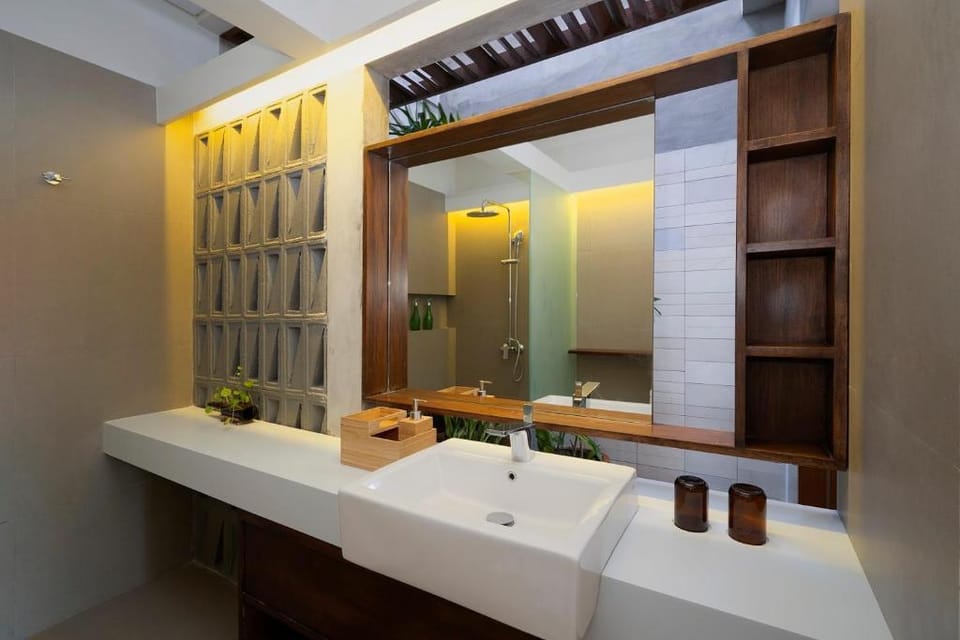 Ganita 1 BR Executive Suite with Plunge Pool DH65 Apartment in North Kuta