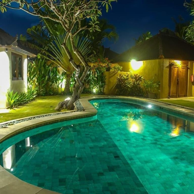 Three BR Villa with Private Pool-Breakfast#BDV Villa in Kuta