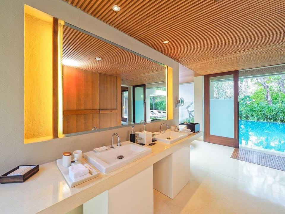 Double Pavilion-Breakfas#TB Villa in Kuta Selatan