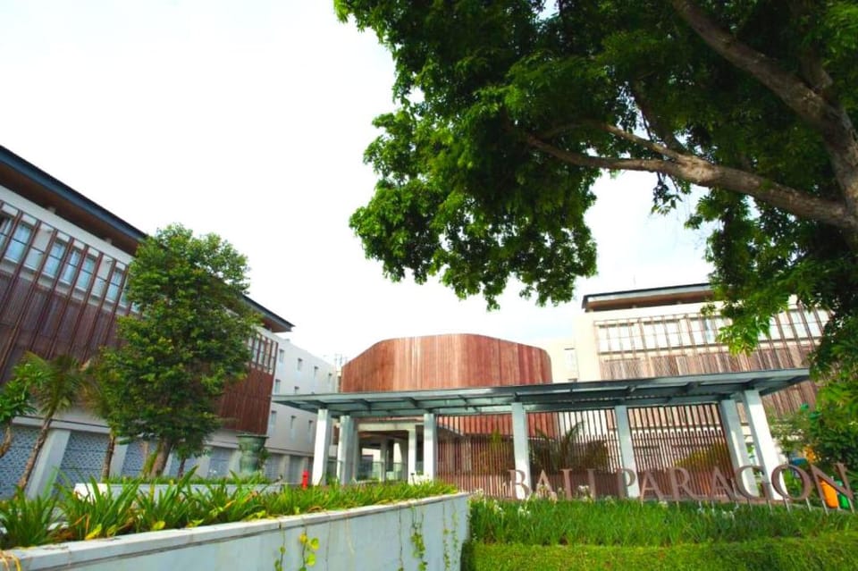 Diraya Deluxe Garden Access Room DH34 Apartment in Kuta Selatan