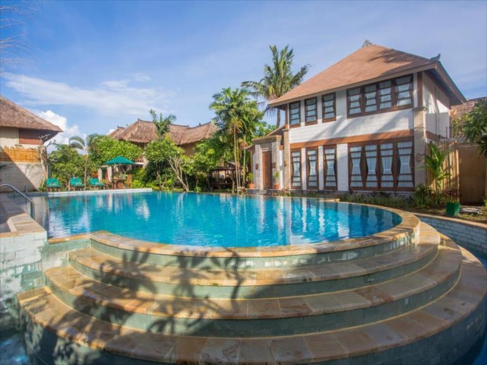 Cozy 3 BR Villa with Private Pool Seminyak IR81A Villa in Kuta