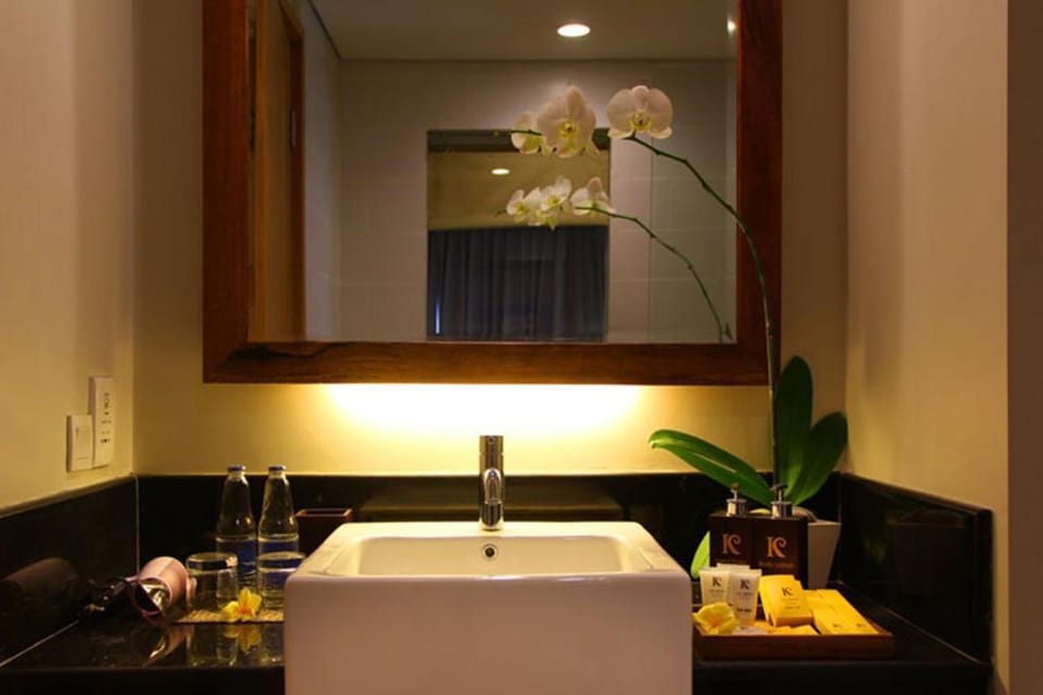 Cozy  Suite Room With Garden View JU81A Apartment in North Kuta