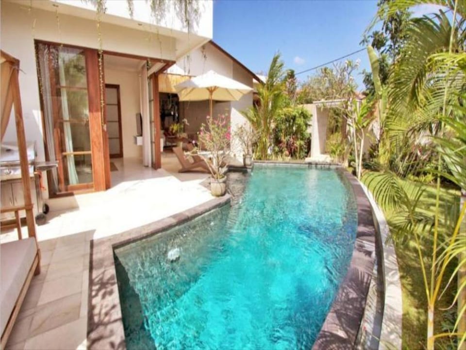 Cozy 2 BR Private Pool Villa #K225 Villa in North Kuta