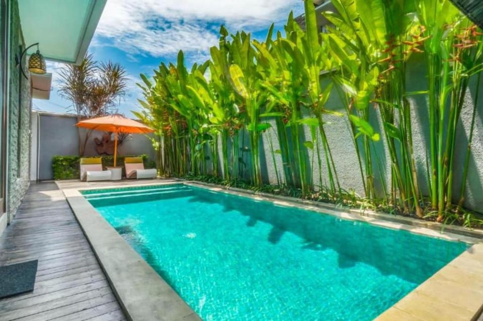 Luxury 2BR Private Pool Villa Canggu SU55 Villa in North Kuta