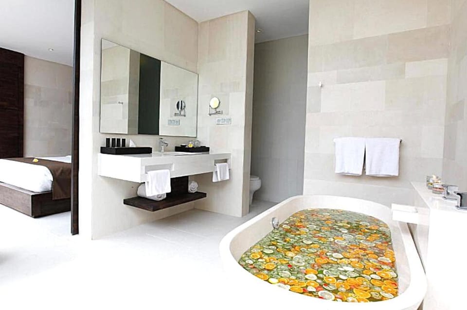 Luxury 1 BR Private  Pool Villa #PZ55 Villa in Kuta