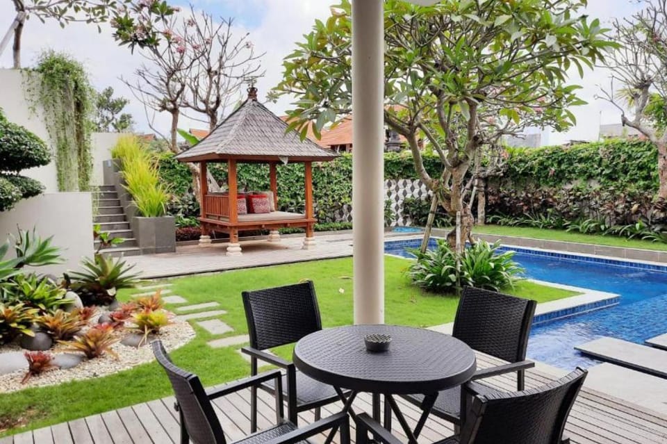 Adore 5 BR Private Pool Canggu #IR Villa in North Kuta