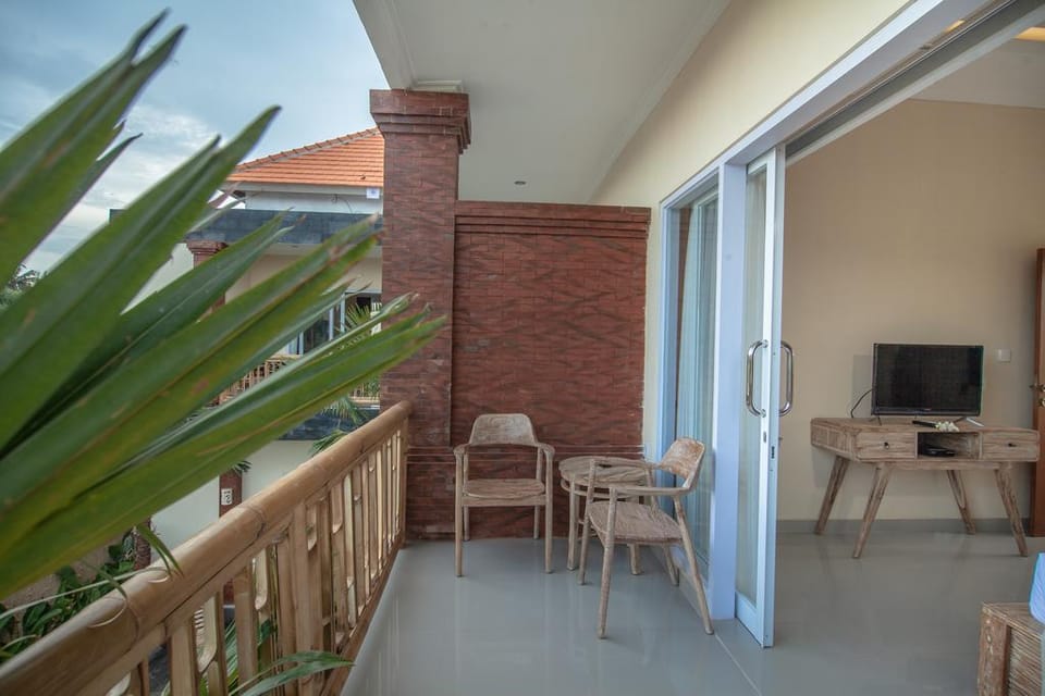 Beautiful 1 BR Superior Room Shared Pool REV24 Villa in Blahbatuh