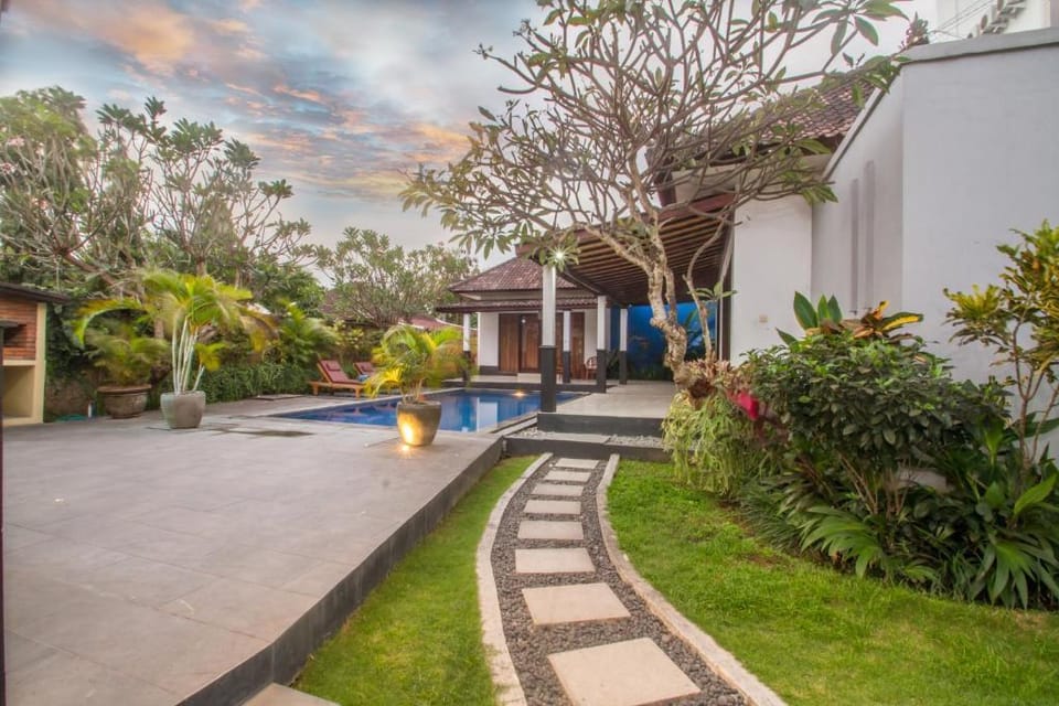 Le Popu 3 BR Private Pool Villa Canggu #IR Villa in North Kuta