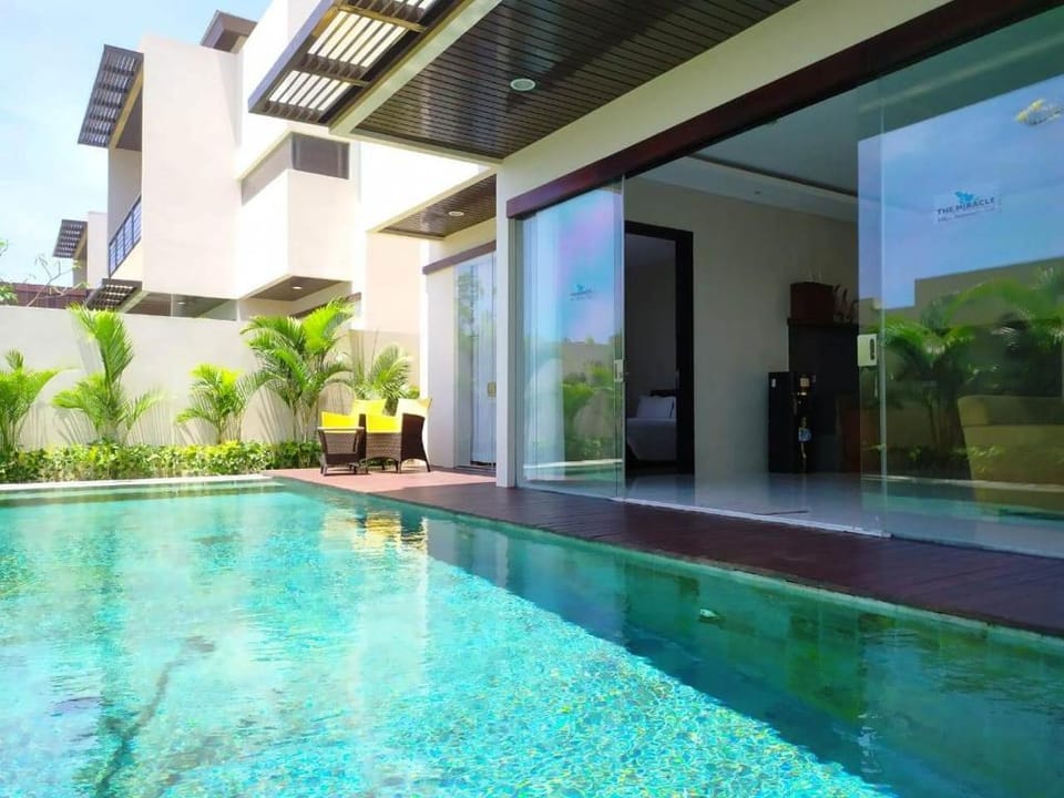Luxury Villa 1 BR Private Pool #B24 Villa in Kuta Selatan