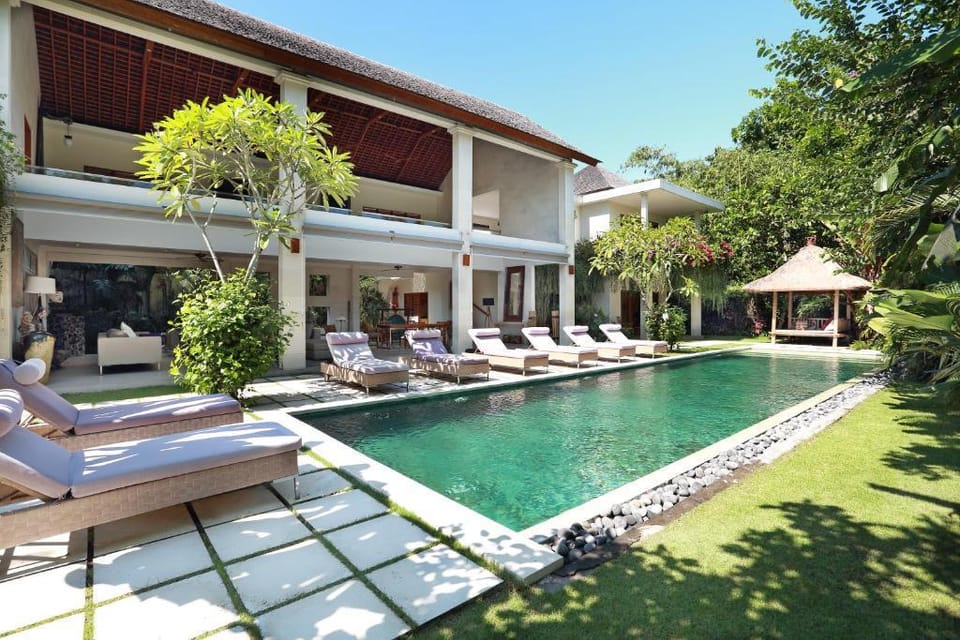Stunning 4 BR Private Pool Villa IR42A Villa in North Kuta