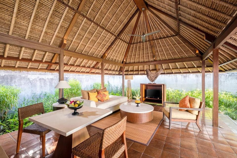 Cozy 2 BR Private Pool Villa #K324 Villa in North Kuta