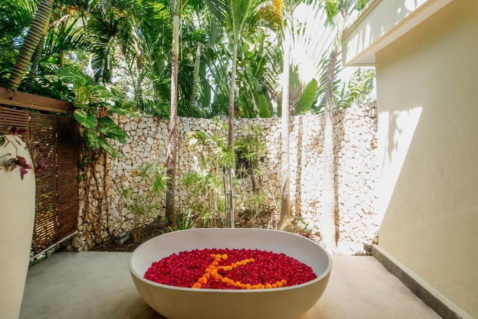 Cozy 4 BR Grand Private Pool Villa #K318 Villa in Bali