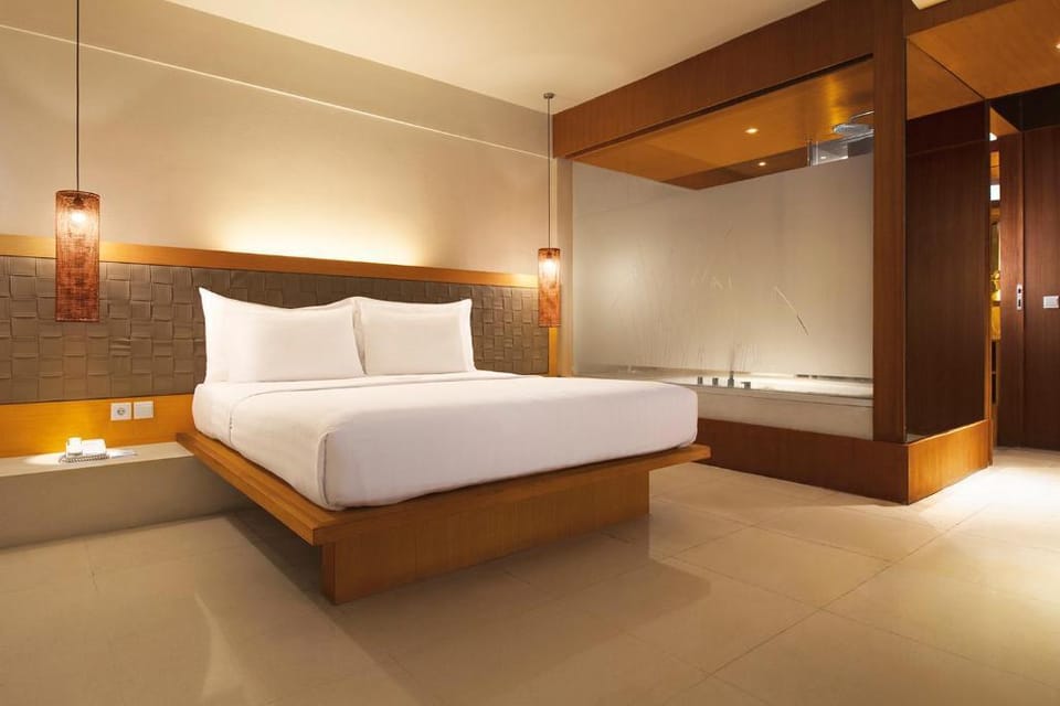 Luxury 2 BR Suite with Balcony #PB5 Apartment in Kuta