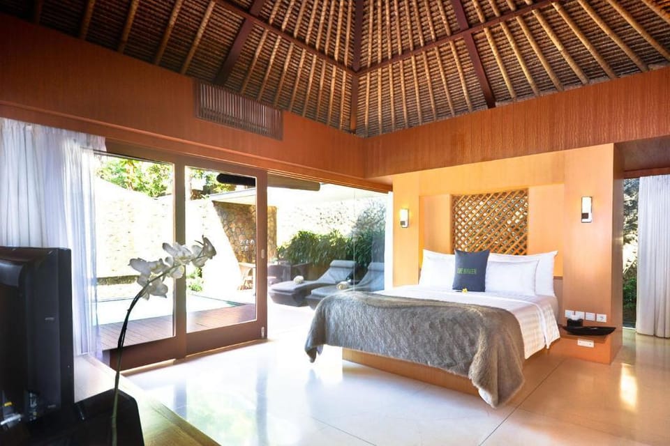 Romantic 1 BR Haven Pool Villa #K212 Villa in Kuta