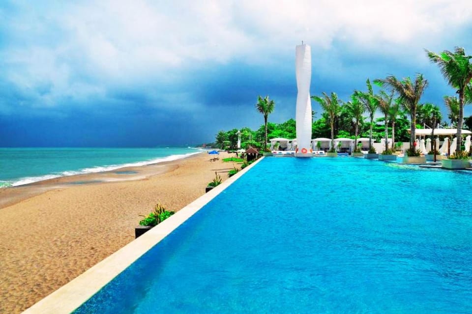 Luxury 2 BR Suite Canggu #IR Apartment in North Kuta