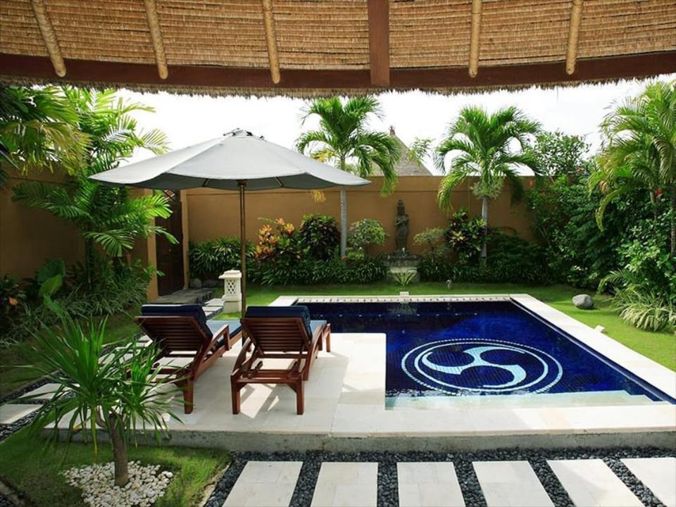 Entire 3 BR Villa Private Pool Seminyak #NE Villa in North Kuta