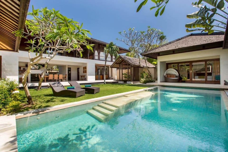Cozy 2 BR Villa with Private Pool #V437 Villa in North Kuta