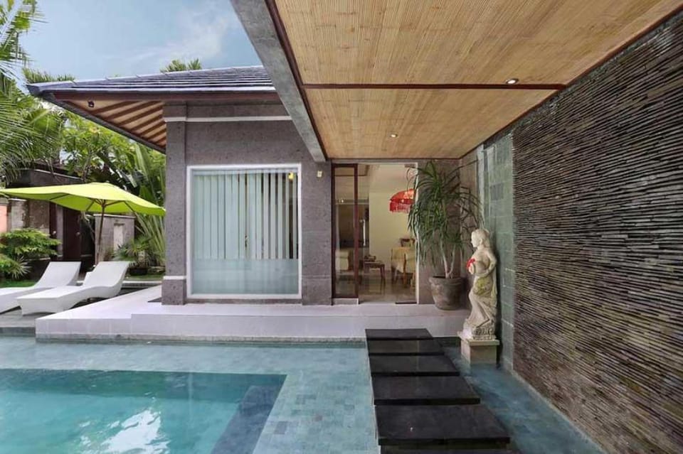 Cozy 1 Bed Room with Private Pool #V416 Villa in North Kuta