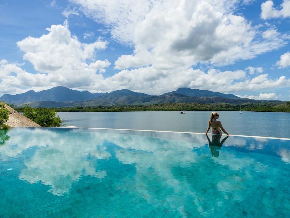 Refreshing Ocean View 1 BR Villa #M10 Villa in Bali