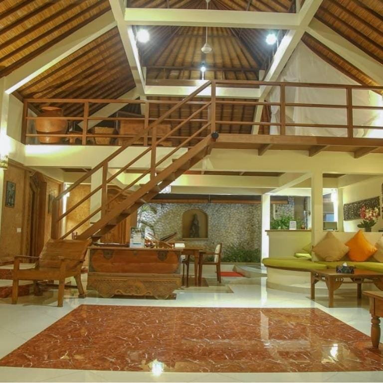 Entire 3 BR Villa with Private Pool Seminyak#NE Villa in Kuta