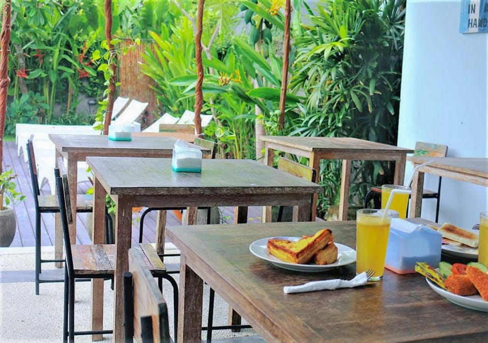 Family Room with 1 BR #V443 Vacation rental in North Kuta