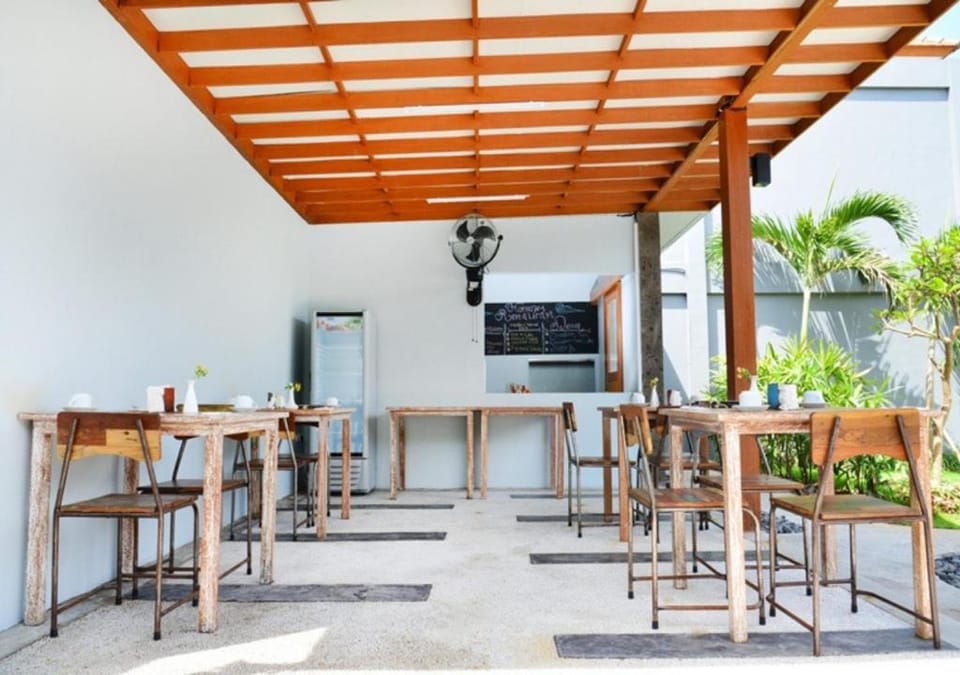 Family Room with 1 BR #V443 Vacation rental in North Kuta