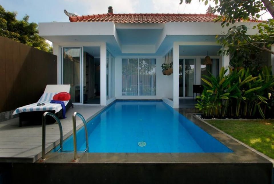 Cozy 1 BR Suite Private Pool Villa #V405 Villa in Kuta Selatan