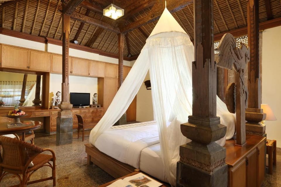 Entire Ethnic 1 BR Villa AN93A Villa in Kuta Selatan