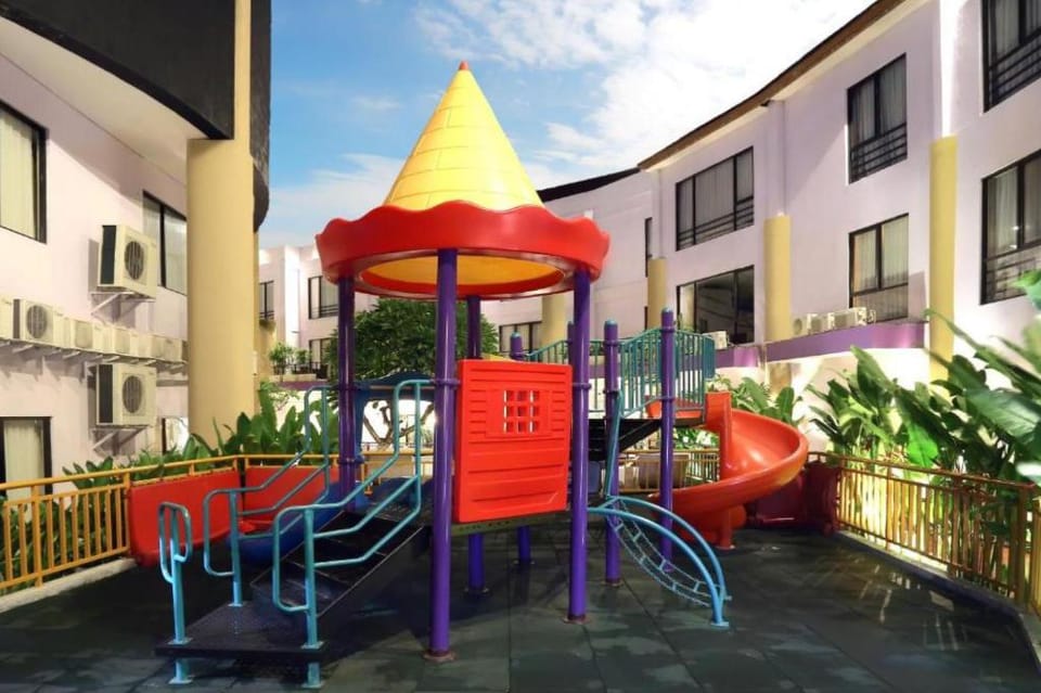 One BR Standard Triple Room #FR385 Apartment in Kuta