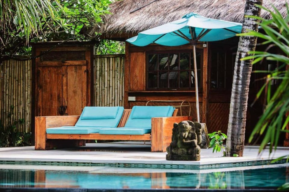 Cozy 1 BR Villa beachfront+Private pool #V353 Villa in Mengwi