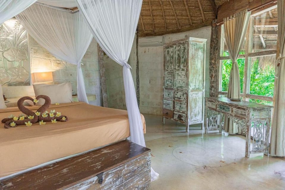 Pool side Lodge with 1 BR #V334 Vacation rental in Bali