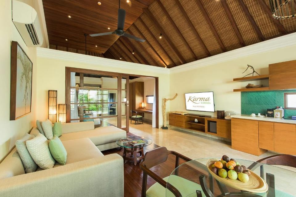 Cozy 1 BR Private Pool Villa #330 Villa in Bali