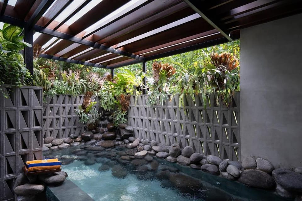 Executive 1 BR Suite with Plunge Pool Canggu REV02 Apartment in North Kuta