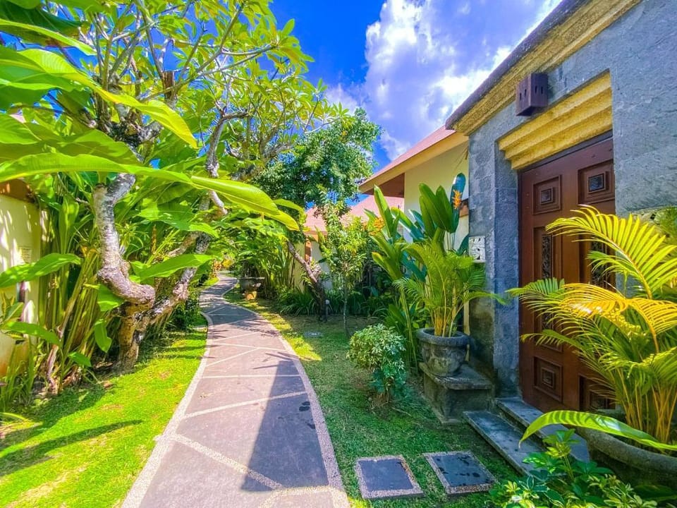 Luxury 1 BR Deluxe Private Pool Villa #V296 Villa in Kuta