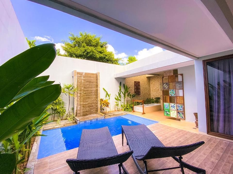 Luxury 1 BR Deluxe Private Pool Villa #V296 Villa in Kuta