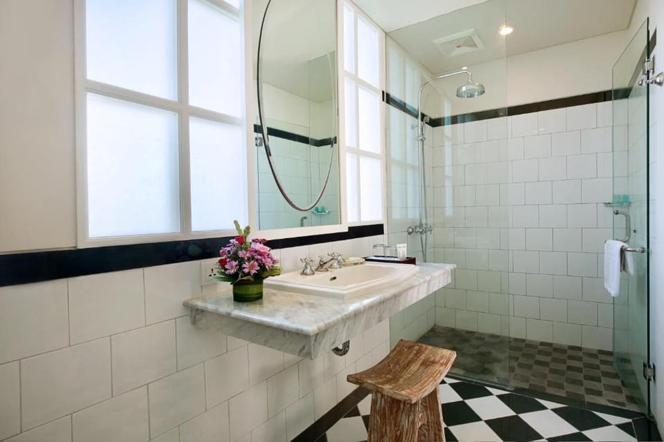Cozy 1 BR Deluxe RoomSeminyak NE70A Apartment in Kuta