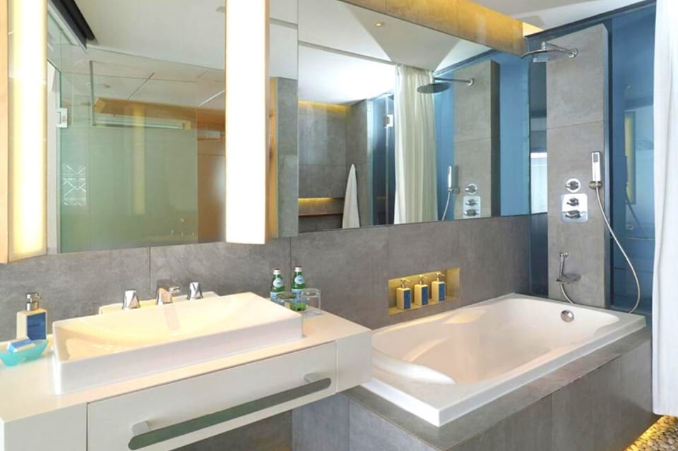 Beautiful 1 BR Deluxe Jacuzzi #FPR32 Apartment in Kuta