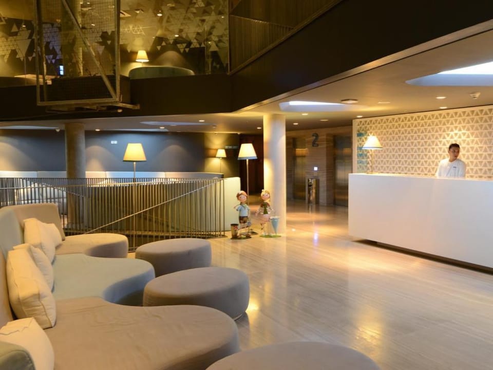 Cozy 1 BR Club Room #228 Vacation rental in Kuta