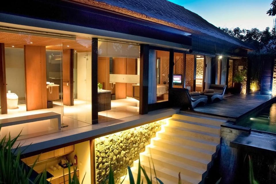Sparkling Svarga 2 BR Pool Villa  #cyn Villa in Kuta